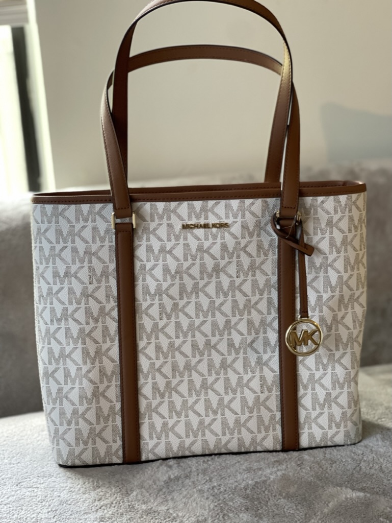 Michael selling Kors satchel large purse